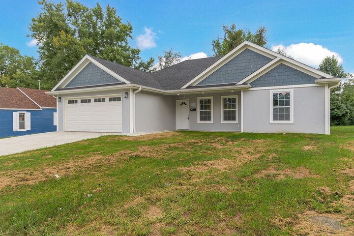 Property Photo: 524 W Maple Street MO 65265