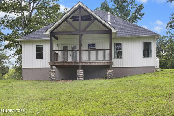 Property Photo: 2128 Asbury Rd TN 37914
