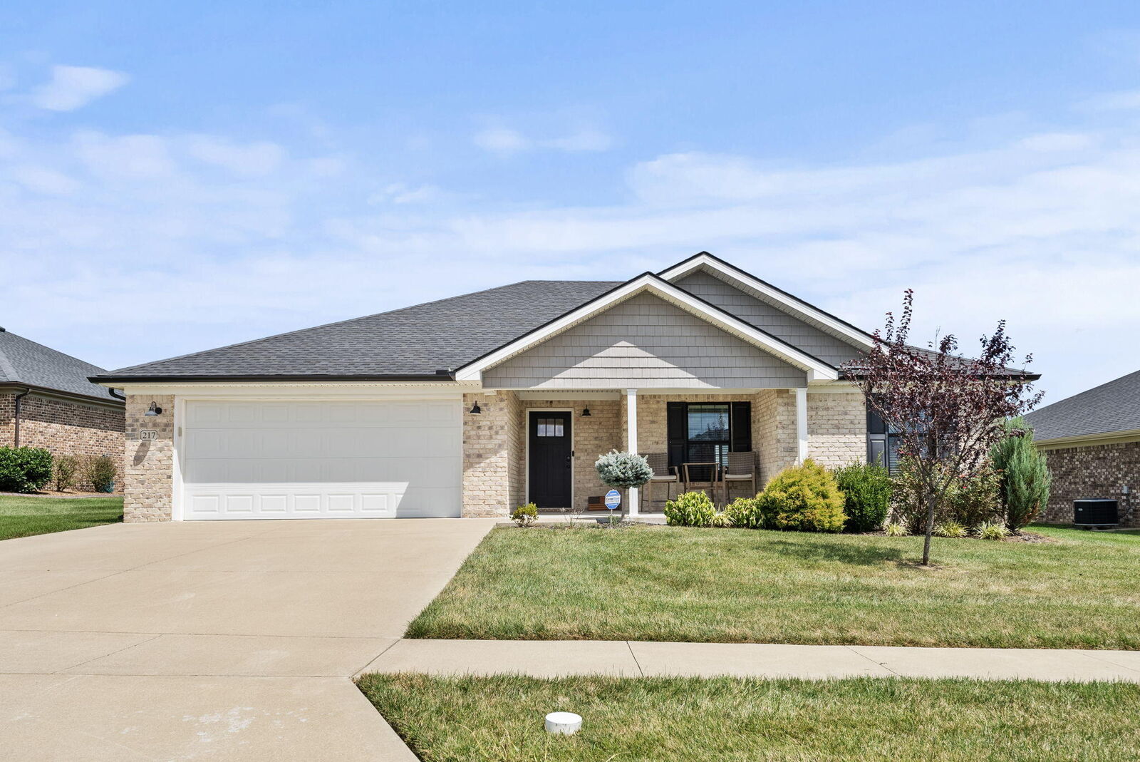 Property Photo:  217 Windward Way  KY 40475 