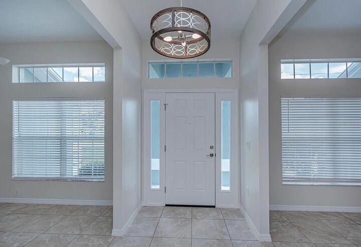 Property Photo:  1401 Vermouth Lane  FL 33983 