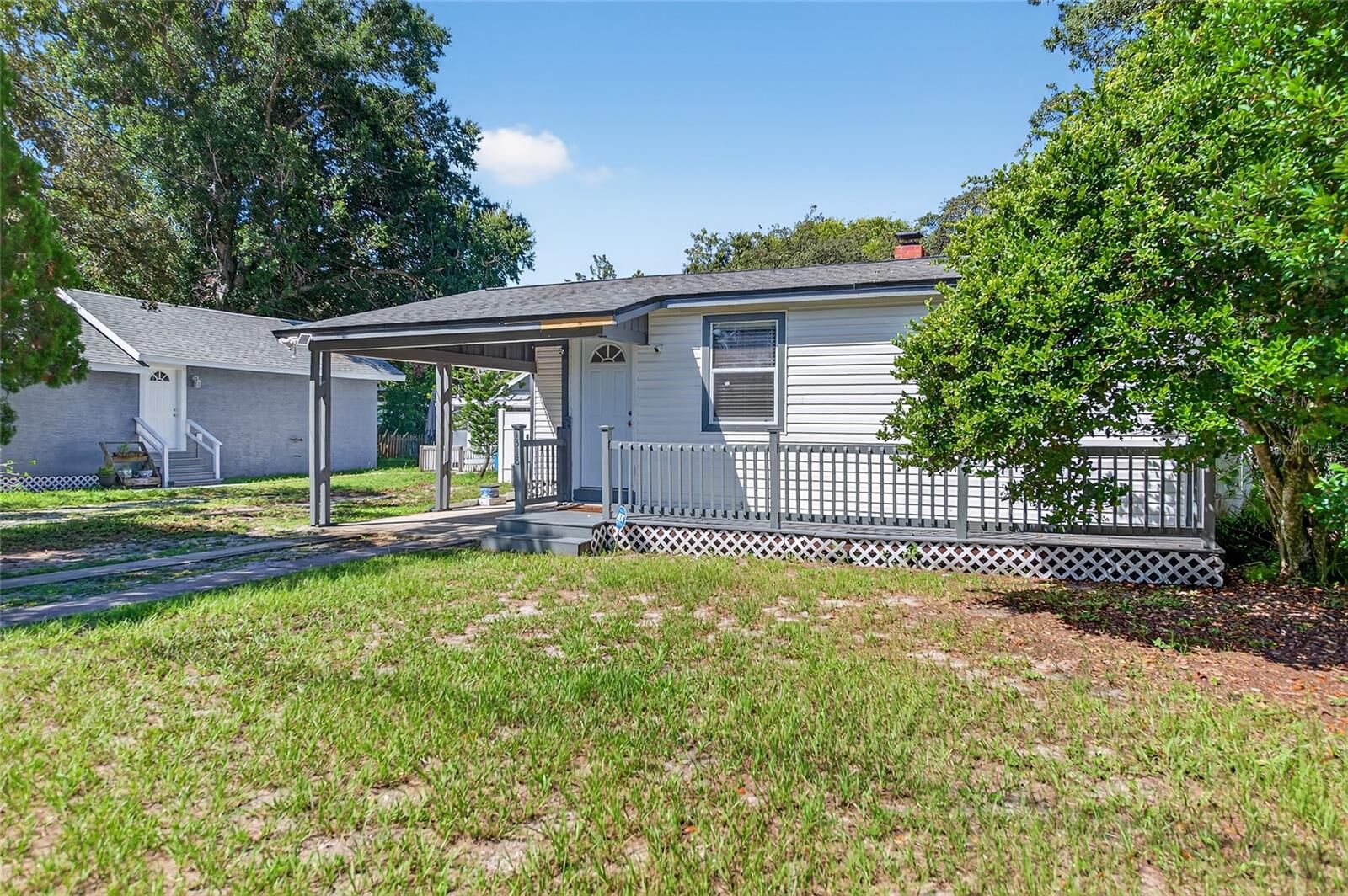 Property Photo: 1318 San Jose Boulevard FL 32117