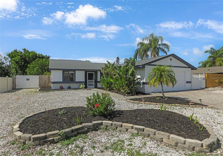 Property Photo:  6713 35th Avenue W  FL 34209 