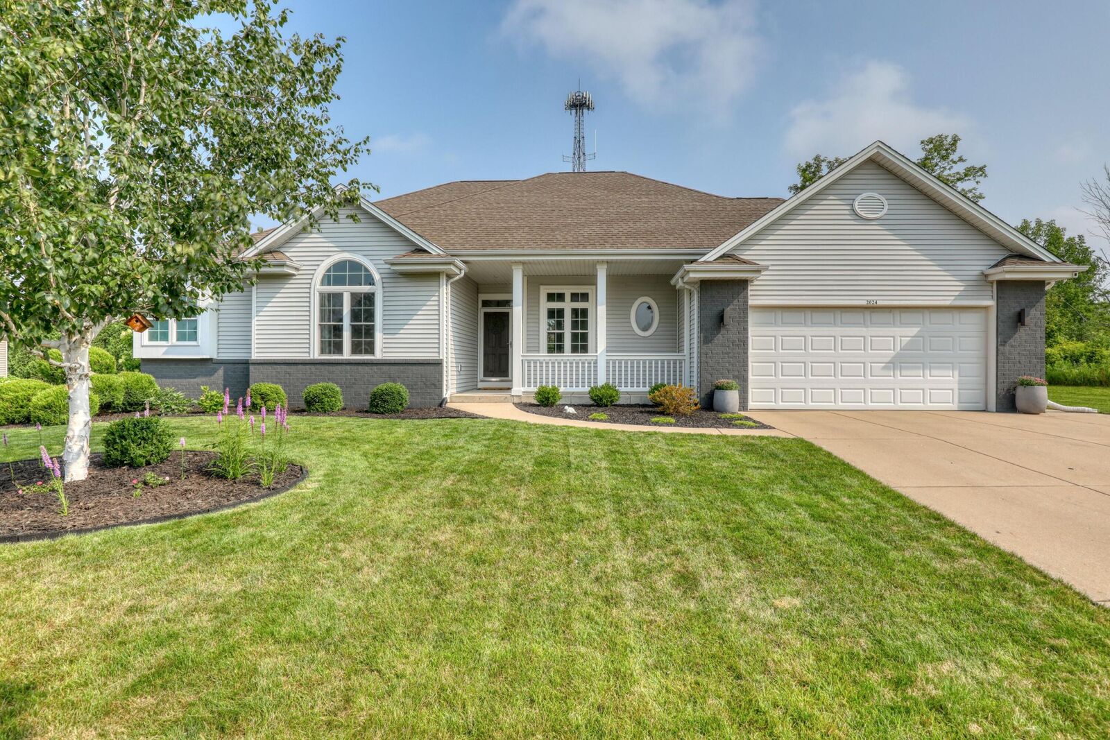 Property Photo:  2024 Ottawa Ln  WI 53024 