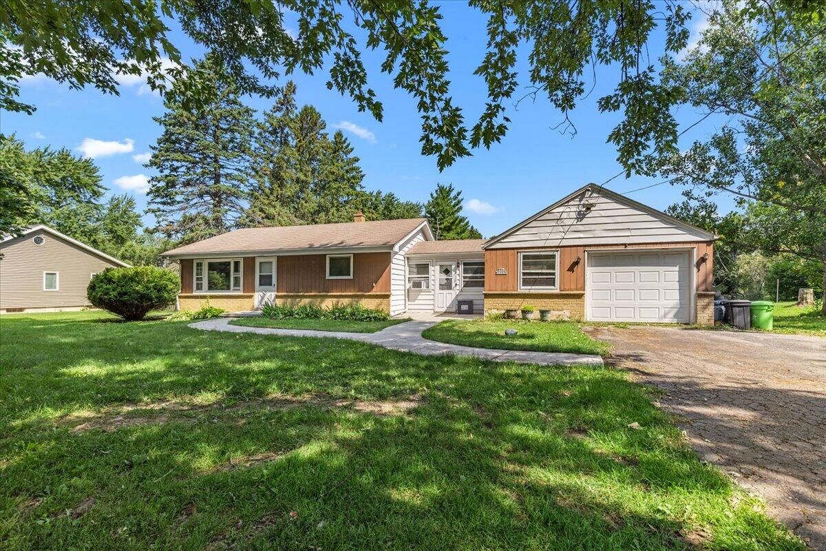 Property Photo:  N56w29316 County Road K -  WI 53029 