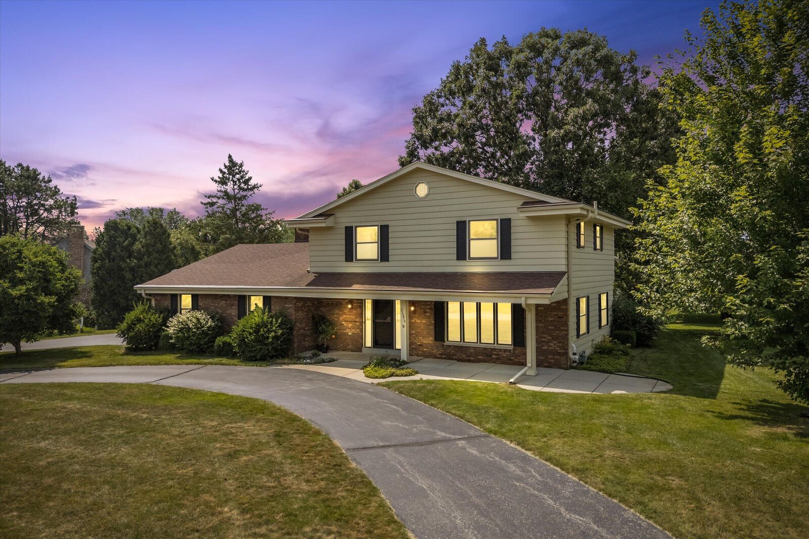 Property Photo: 21375 Woodchuck Ln WI 53045