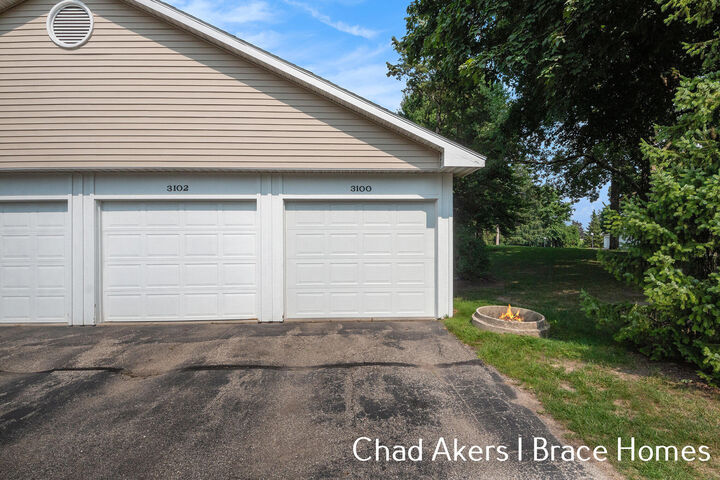 Property Photo:  3100 Windcrest Court NE  MI 49525 