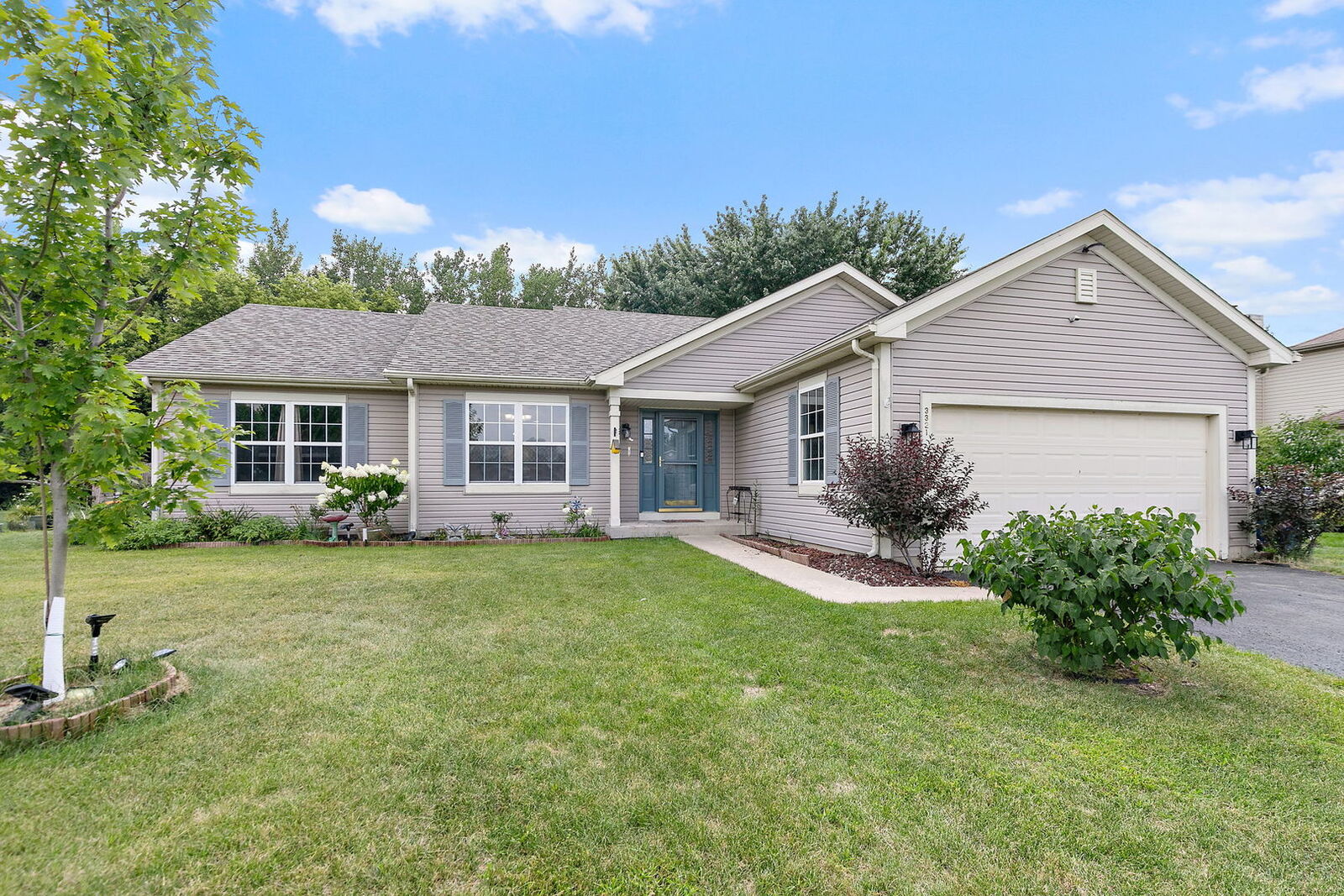 Property Photo: 3321 Basswood Road IL 60115