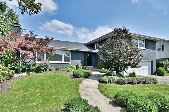 Property Photo: 143 E Jackson Street IL 60126