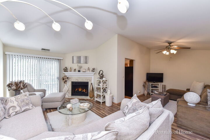 Property Photo:  2254 Petworth Court 202D  IL 60565 