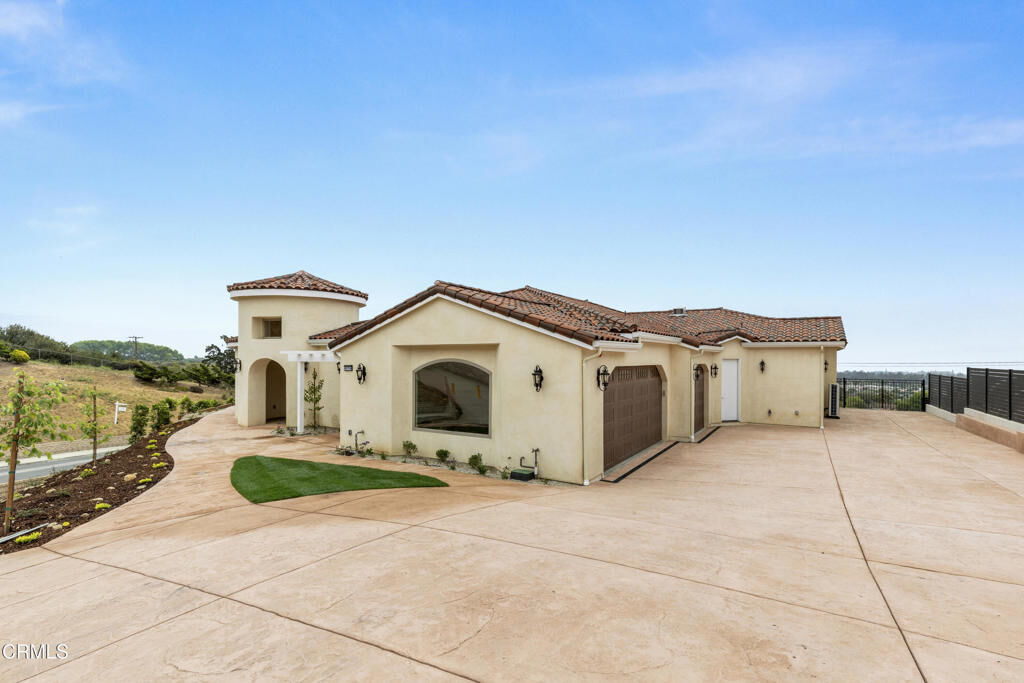 Property Photo:  6174 Cobblestone Drive  CA 93003 