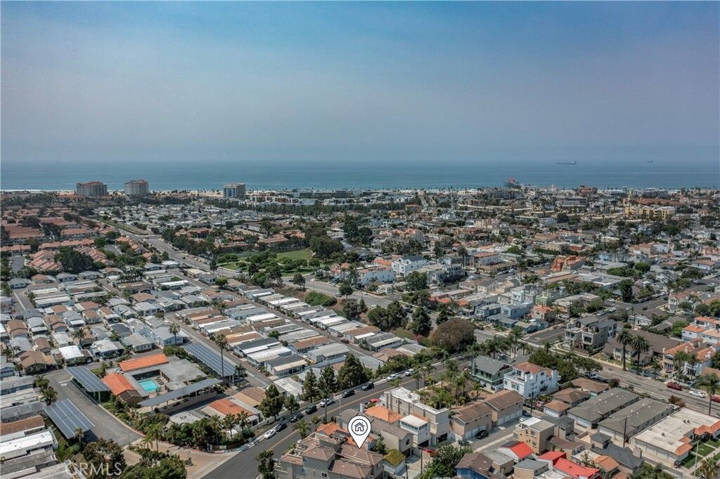 Property Photo:  613 Frankfort Avenue  CA 92648 