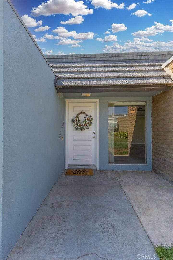 Property Photo:  22354 Canyon Club Drive  CA 92587 