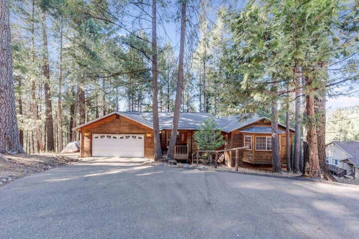 Property Photo:  5646 Daisy Circle  CA 95726 