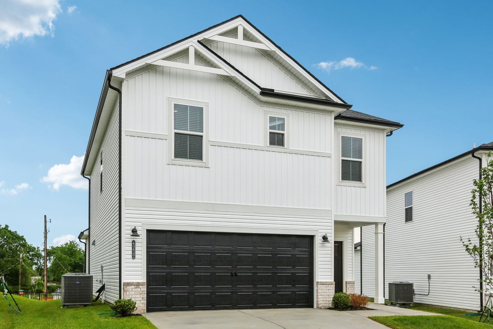 Property Photo: 4232 Skyridge Dr TN 37207