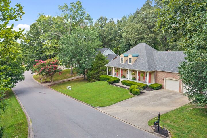 Property Photo:  811 River Run  TN 37043 