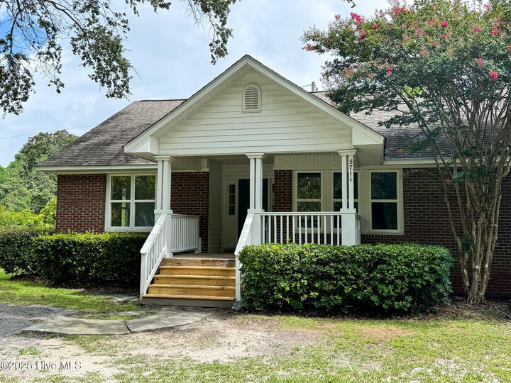 Property Photo: 5711 Park Avenue NC 28403