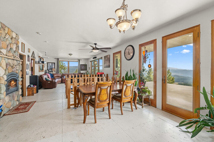 Property Photo:  1631 Bonanza Rd  WA 99126 