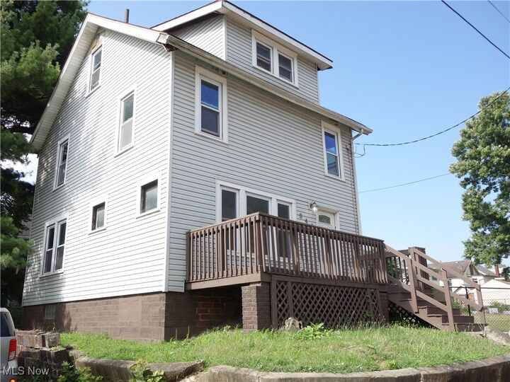 Property Photo:  846 Lee Drive  OH 44305 