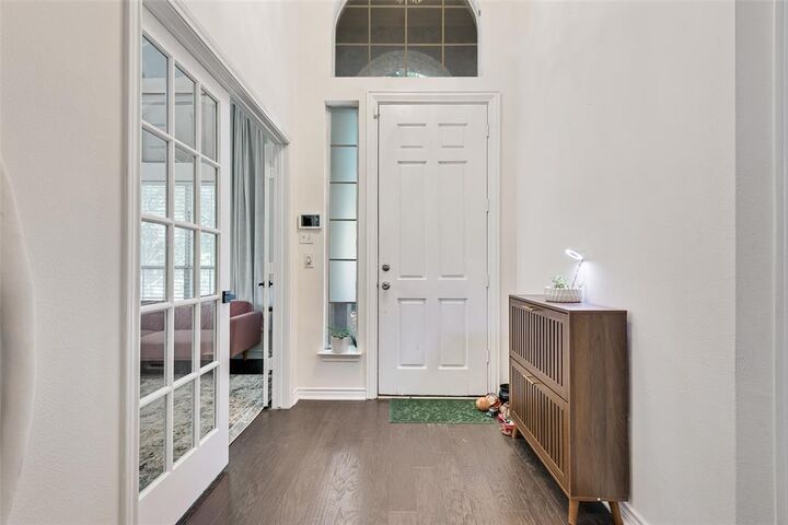 Property Photo: 8609 Old Oak Drive TX 75063