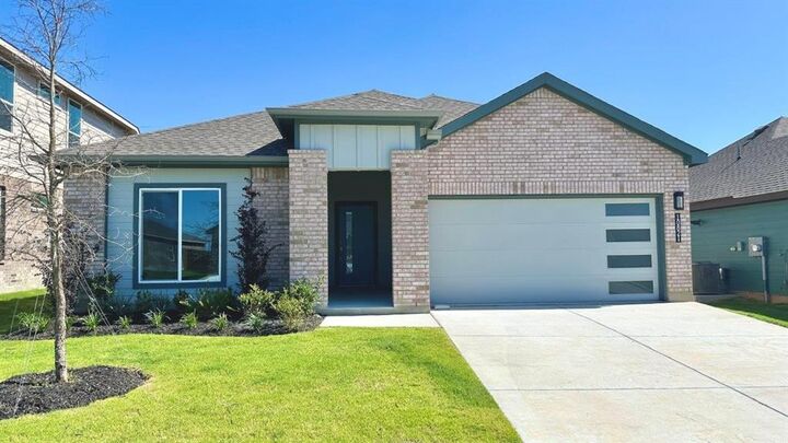 Property Photo:  10821 Black Onyx Drive  TX 76036