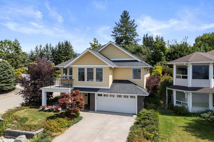 Property Photo:  1320 12 Street  BC V1E 2R6 