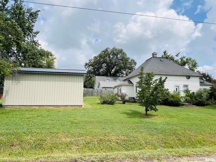 Property Photo: 2301 N Main Street IL 62930