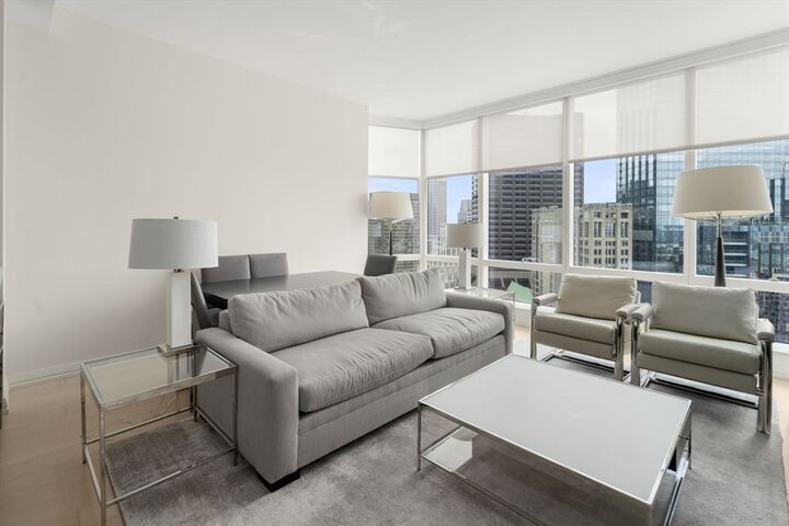 Property Photo:  1 Franklin St 3609  MA 02110 
