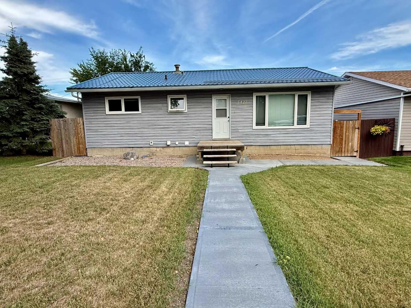 Property Photo: 5427 49 Street AB T0B 3S0
