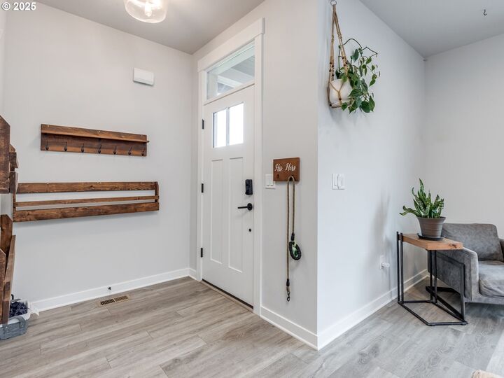 Property Photo:  9913 NE 132nd Ave  WA 98682 
