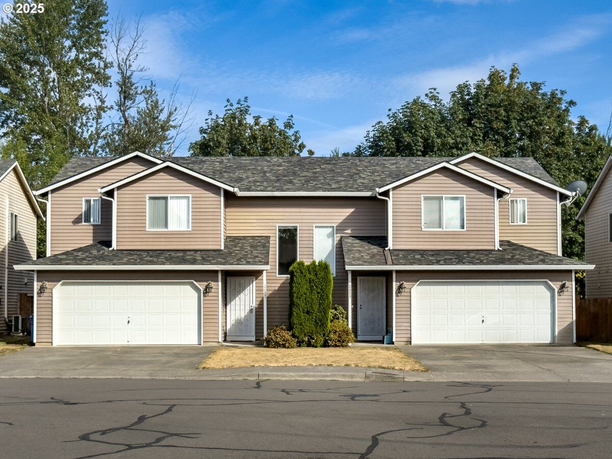 Property Photo:  2419 NW 3rd Way  WA 98604 