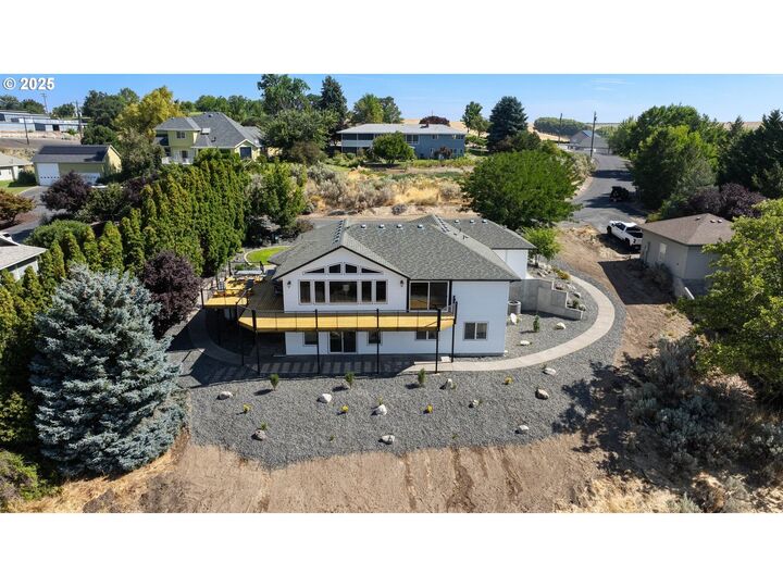 Property Photo:  13 Smith Dr  OR 97826 