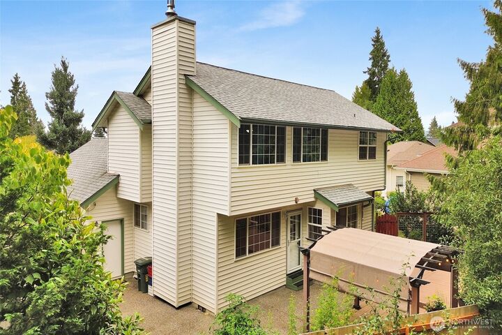 Property Photo: 2490 Autumnwood Court WA 98229
