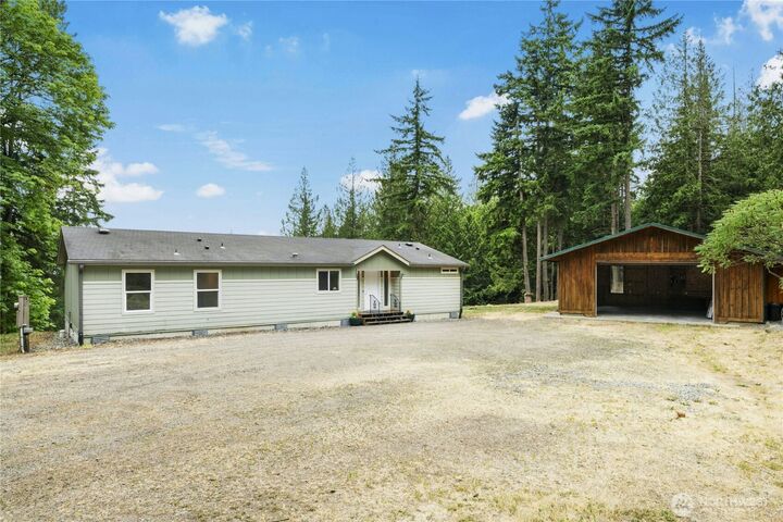 Property Photo:  20616  223rd Street SE  WA 98272 