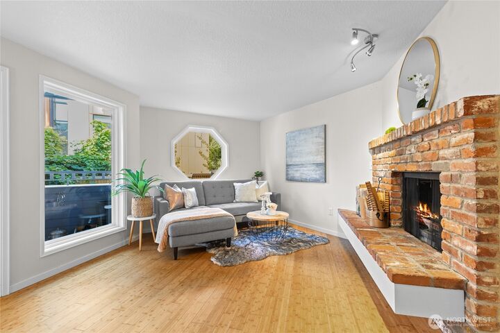 Property Photo:  303  13th Avenue E 102  WA 98102 