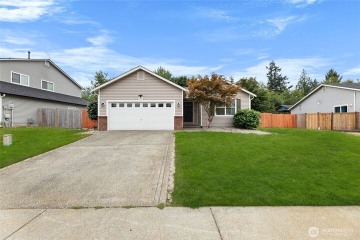 Property Photo:  11606  209th Street E  WA 98338 
