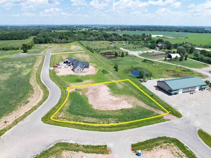 Property Photo:  Oak Creek Court 16  WI 54130 