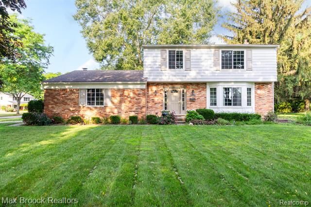 3715 Ledge Drive  Troy MI 48084 photo