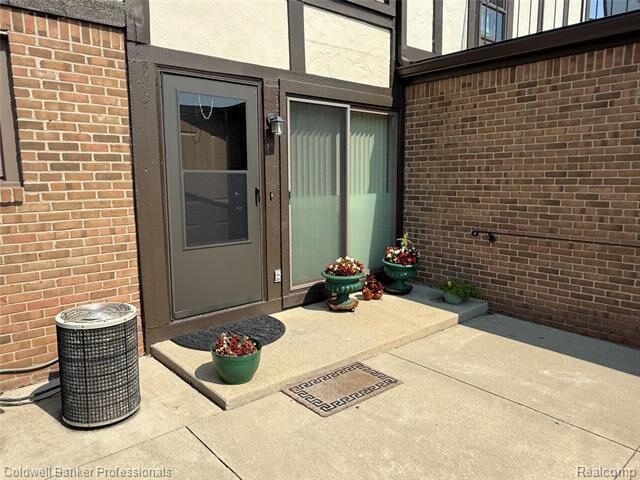Property Photo:  311 Country Club Drive  MI 48082 