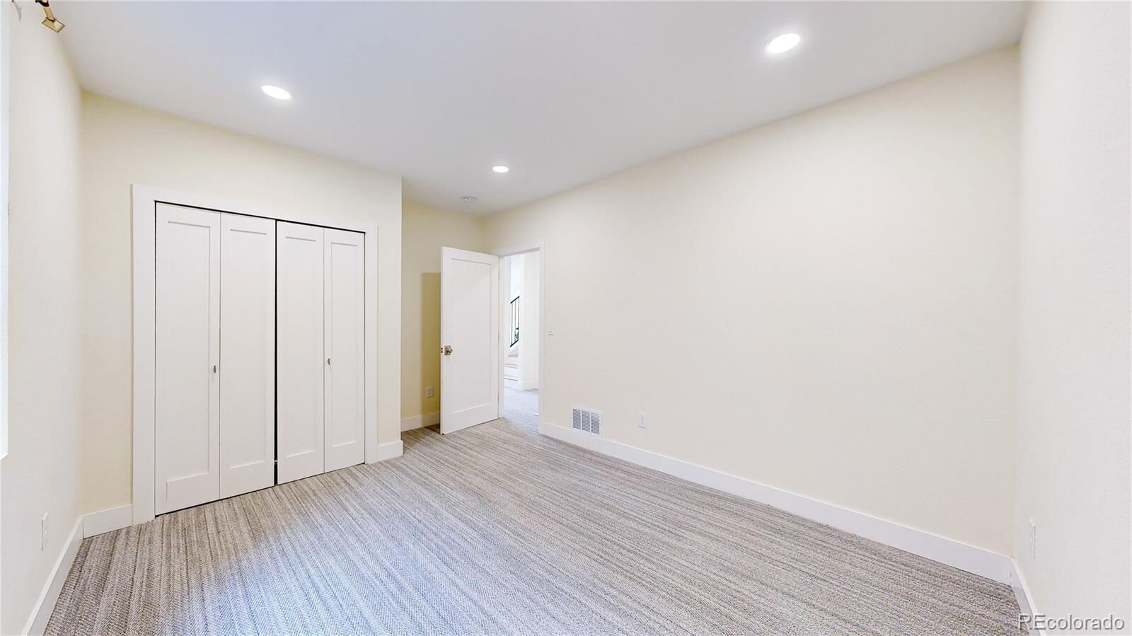 Property Photo: 1038 Jasmine Street CO 80220