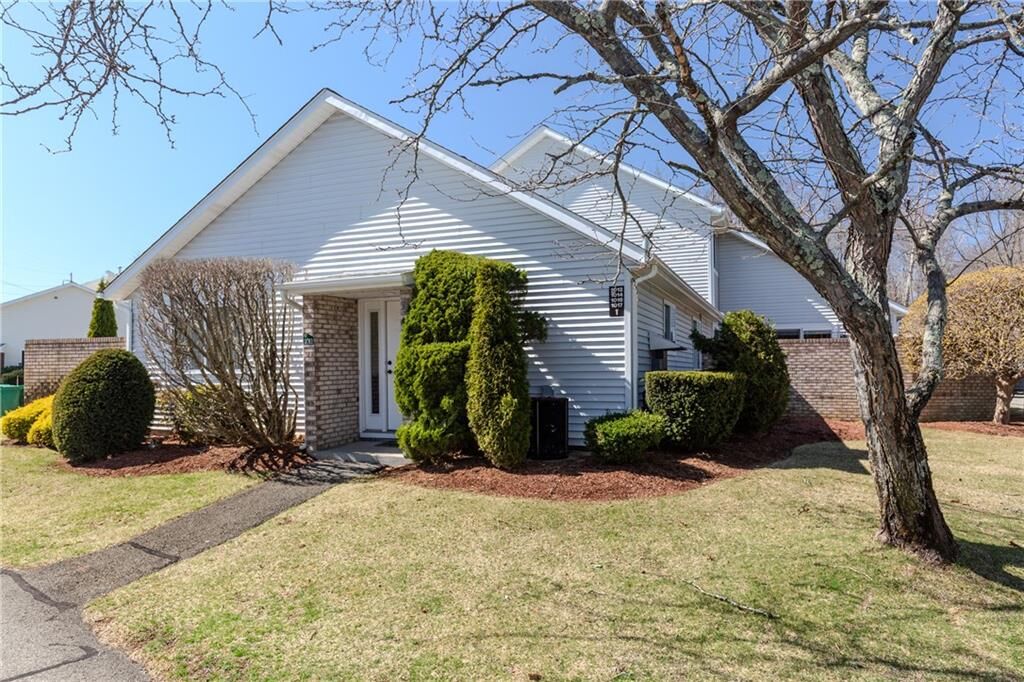 Property Photo: 1011 Williamsburg Circle RI 02886
