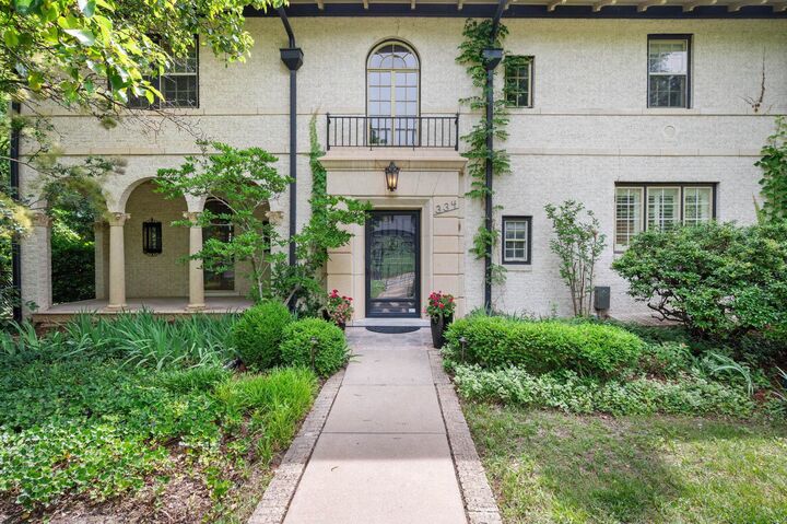 334 N Crestway  Wichita KS 67208 photo