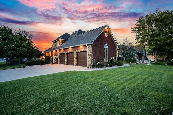 Property Photo:  2868 N Wild Rose Ct  KS 67205 