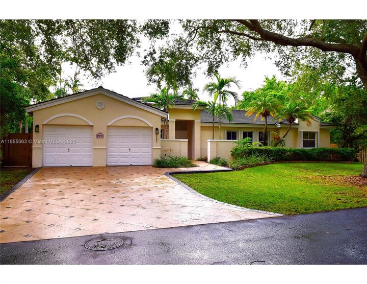 15021 SW 75th Ct  Palmetto Bay FL 33158 photo