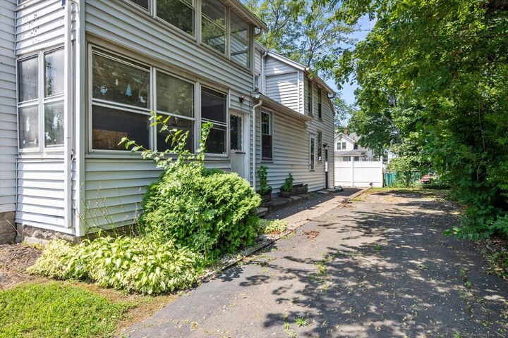 Property Photo: 4 Tower Road CT 06108