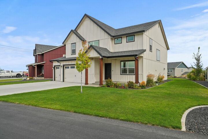 Property Photo:  21371 E Acadia Ct  WA 99019 
