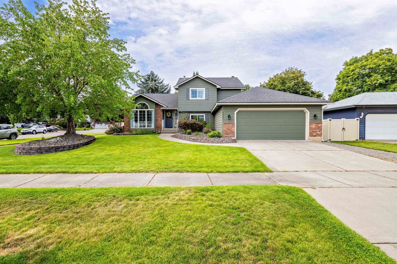 Property Photo: 9221 N Londale Dr WA 99208