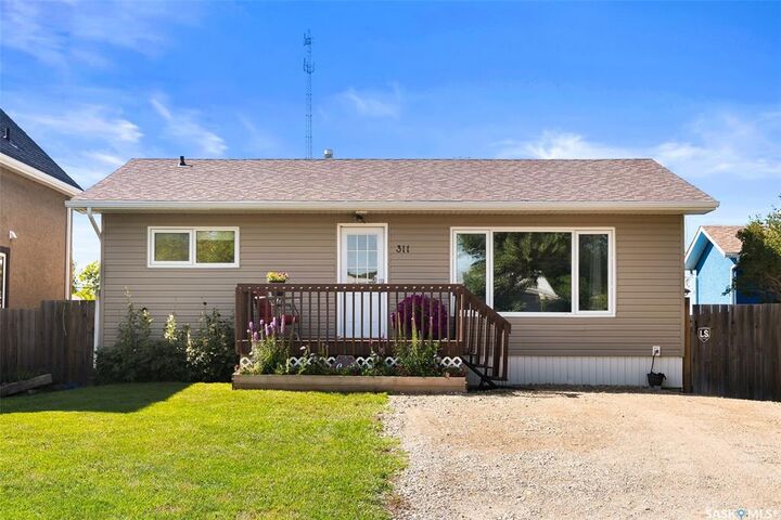 Property Photo:  311 Coteau Street  SK S0G 3L0 