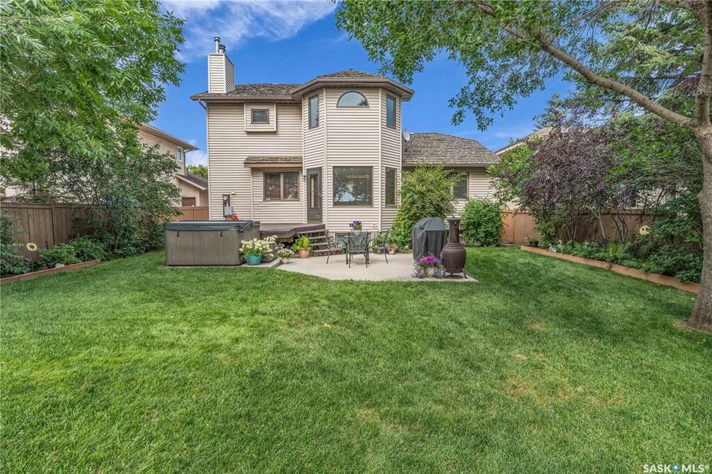 Property Photo: 3527 Apple Grove SK S4V 2R4