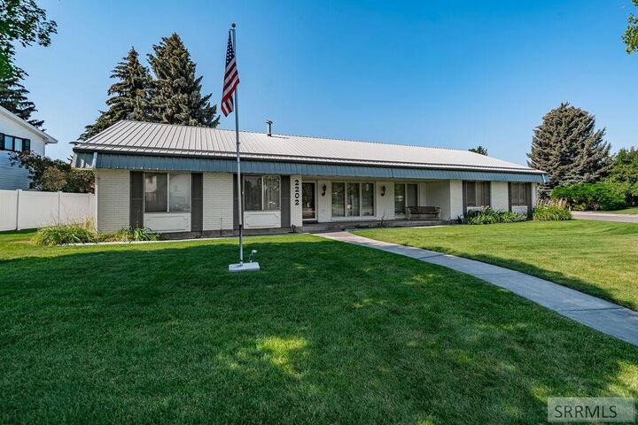 Property Photo:  2202 Balboa Drive  ID 83404