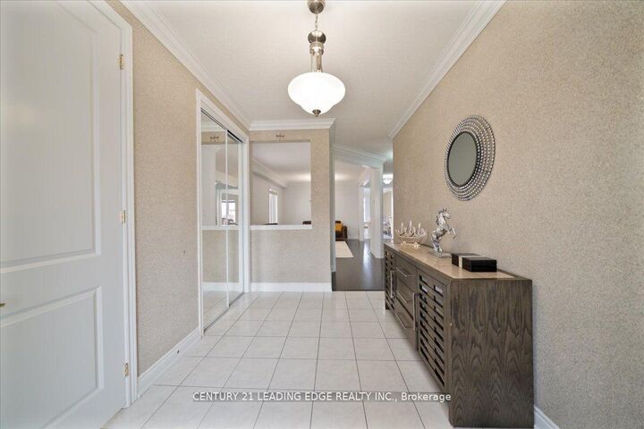 Photo de la propriété: 324 Chatfield Drive S ON L4L 1A6